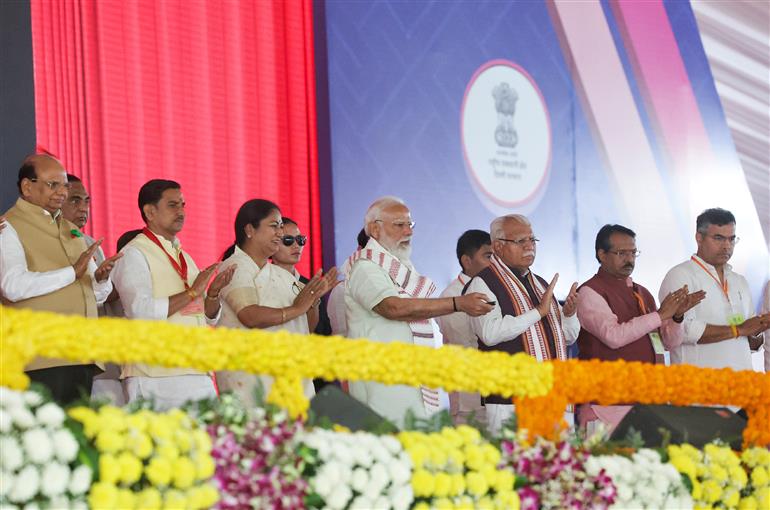 प्रधानमंत्री श्री नरेन्द्र मोदी ने 8 मार्च 2026 को दिल्ली में विभिन्न विकास परियोजनाओं का उद्घाटन और शिलान्यास किया।