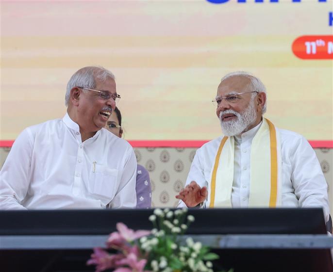 प्रधानमंत्री श्री नरेन्द्र मोदी ने 11 मार्च, 2026 को केरलम के एर्नाकुलम में विभिन्न विकास परियोजनाओं का शिलान्यास,उद्घाटन और उन्हें राष्ट्र को समर्पित करने के अवसर पर आयोजित कार्यक्रम में शिरकत की।