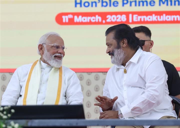 प्रधानमंत्री श्री नरेन्द्र मोदी ने 11 मार्च, 2026 को केरलम के एर्नाकुलम में विभिन्न विकास परियोजनाओं का शिलान्यास,उद्घाटन और उन्हें राष्ट्र को समर्पित करने के अवसर पर आयोजित कार्यक्रम में शिरकत की।