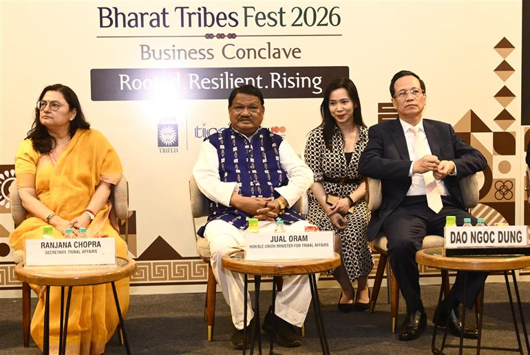 केंद्रीय जनजातीय कार्य मंत्री श्री जुएल ओराम 18 मार्च, 2026 को नई दिल्ली स्थित सुंदर नर्सरी में आयोजित 'भारत ट्राइब्स फेस्ट - 2026' के उद्घाटन समारोह में शामिल  हुए।
