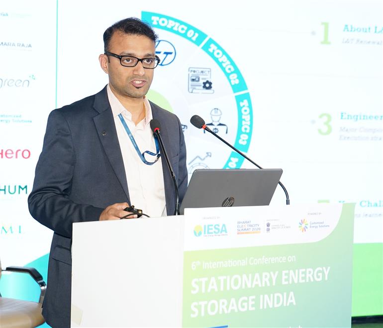 20 मार्च, 2026 को दिल्ली के यशोभूमि कन्वेंशन सेंटर में 'भारत इलेक्ट्रिसिटी समिट 2026' के दौरान स्थिर ऊर्जा भंडारण भारत- स्थिर ऊर्जा भंडारण के लिए रोडमैप और दृष्टिकोण पर केंद्रित सत्र की झलकियां।