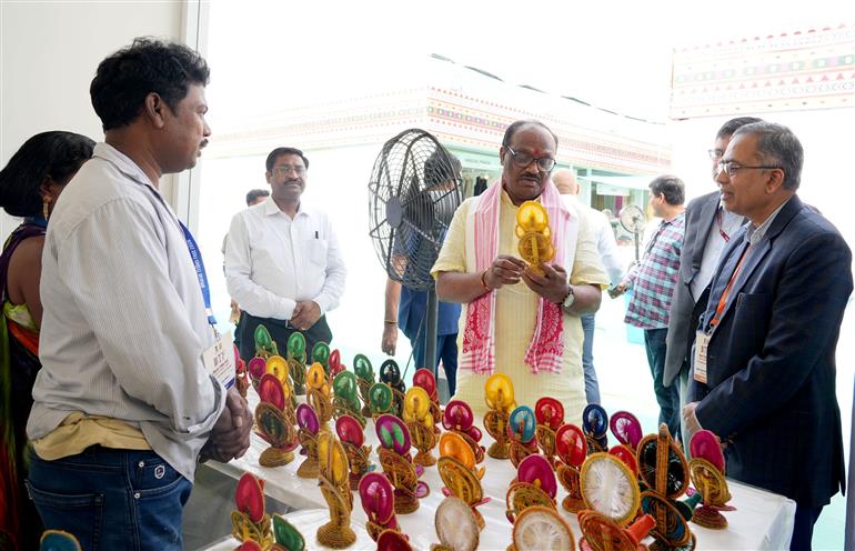 केंद्रीय जनजातीय कार्य राज्य मंत्री श्री दुर्गादास उइके 29 मार्च, 2026 को नई दिल्ली में वन-धन सम्मेलन में शामिल हुए। 