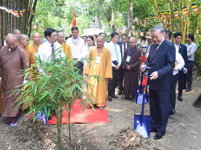 The President of the Socialist Republic of Vietnam, Mr. To Lam, visits the Vietnam Temple at Bodh Gaya, in Bihar on May 05, 2026.