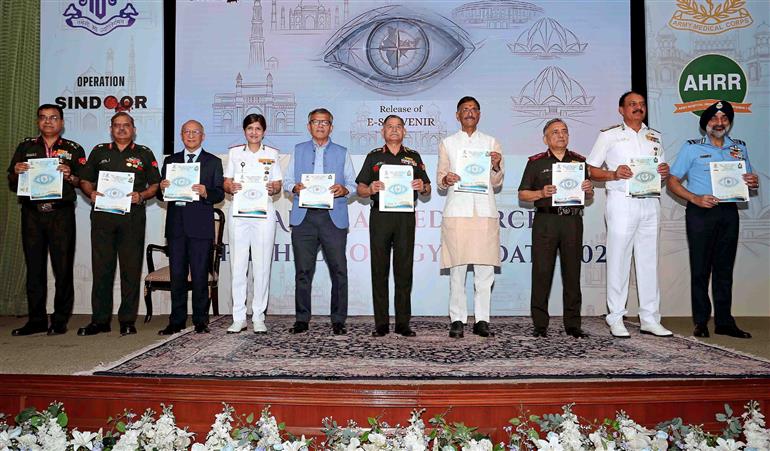 रक्षा राज्य मंत्री श्री संजय सेठ ने 09 मई, 2026 को नई दिल्ली में 