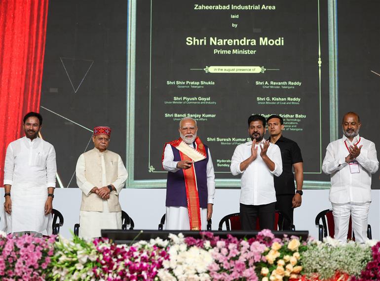 प्रधानमंत्री श्री नरेन्द्र मोदी ने 10 मई, 2026 को तेलंगाना के हैदराबाद में विभिन्न विकास परियोजनाओं का शिलान्यास, उद्घाटन किया और राष्ट्र को समर्पित किया।