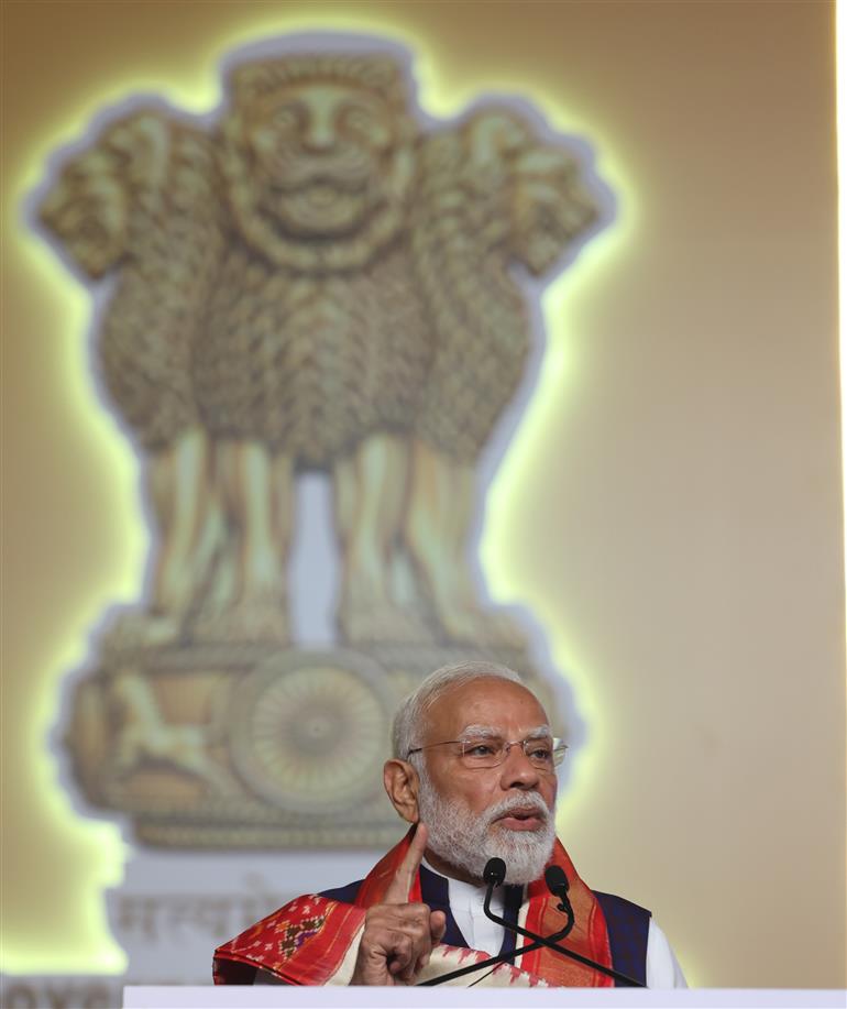 प्रधानमंत्री श्री नरेन्द्र मोदी 10 मई, 2026 को तेलंगाना के हैदराबाद में, विभिन्न विकास परियोजनाओं के शिलान्यास, उद्घाटन और राष्ट्र को समर्पित करने के अवसर पर जनसभा को संबोधित करते हुए।