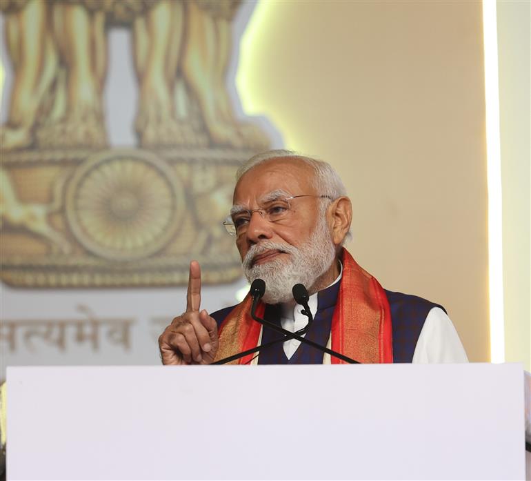 प्रधानमंत्री श्री नरेन्द्र मोदी 10 मई, 2026 को तेलंगाना के हैदराबाद में, विभिन्न विकास परियोजनाओं के शिलान्यास, उद्घाटन और राष्ट्र को समर्पित करने के अवसर पर जनसभा को संबोधित करते हुए।