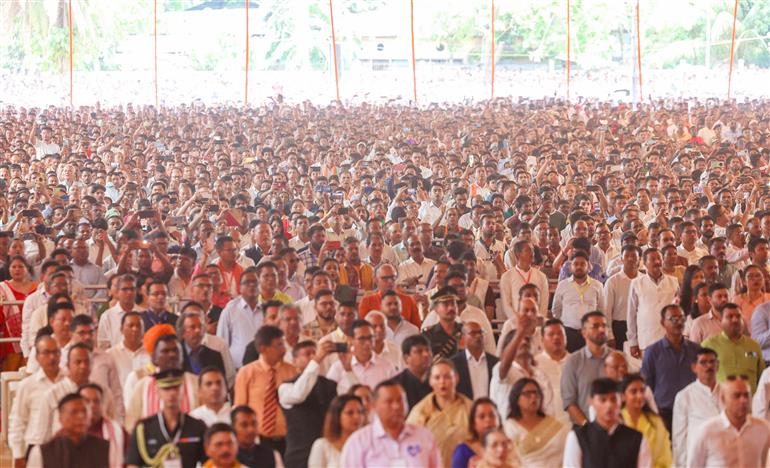 प्रधानमंत्री श्री नरेन्द्र मोदी 12 मई, 2026 को असम के गुवाहाटी में असम की नई एनडीए सरकार के शपथ ग्रहण समारोह में शामिल हुए।