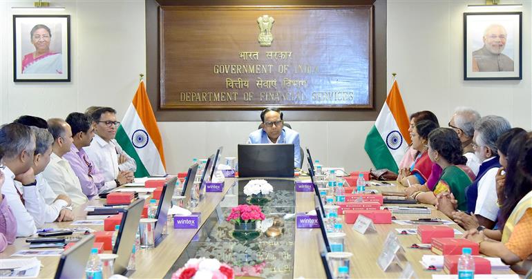 वित्त मंत्रालय के वित्तीय सेवा विभाग (डीएफएस) के सचिव श्री एम. नागराजू 12 मई, 2026 को नई दिल्ली में 