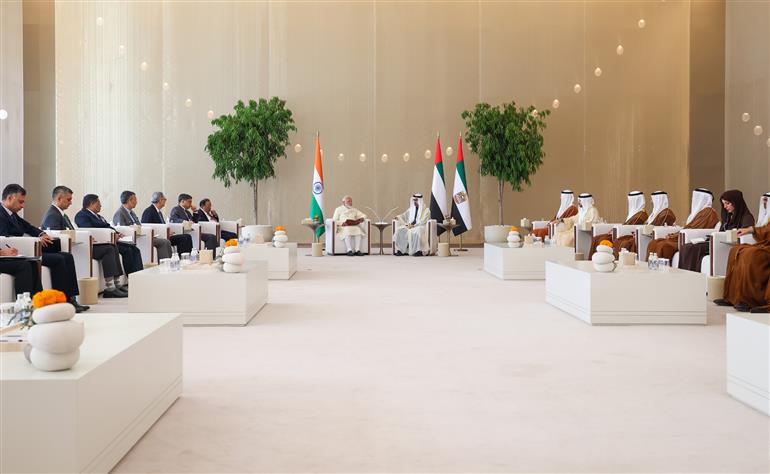 प्रधानमंत्री श्री नरेन्द्र मोदी ने 15 मई, 2026 को अबू धाबी, संयुक्त अरब अमीरात में भारत और संयुक्त अरब अमीरात के बीच प्रतिनिधिमंडल स्तर की वार्ता में शिरकत की।