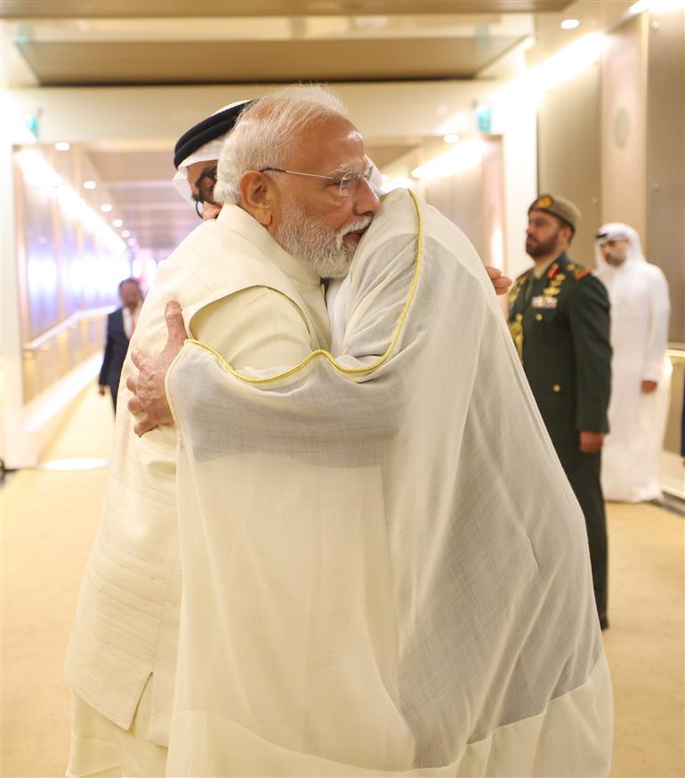 प्रधानमंत्री श्री नरेन्द्र मोदी 15 मई, 2026 को यूएई से नीदरलैंड के लिए रवाना हुए।