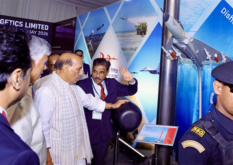 केंद्रीय रक्षा मंत्री श्री राजनाथ सिंह 15 मई, 2026 को आंध्र प्रदेश के पुट्टपर्थी में एएमसीए के 