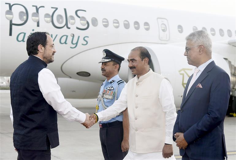 साइप्रस गणराज्य के राष्ट्रपति श्री निकोस क्रिस्टोडौलाइड्स 21 मई, 2026 को नई दिल्ली स्थित वायु सेना स्टेशन पालम पहुंचे।