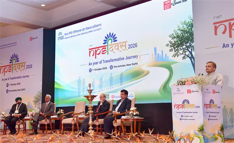 वित्तीय सेवा विभाग के सचिव श्री संजय लोहिया, 01 अक्टूबर 2026 को नई दिल्ली में आयोजित एनपीएस दिवस 2026 कार्यक्रम को संबोधित करते हुए।