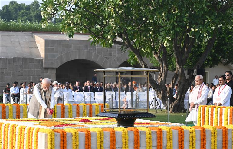 PM paying floral tributes at the Samadhi of Mahatma Gandhi on the occasion of Gandhi Jayanti at Rajghat, in Delhi on October 02, 2026.