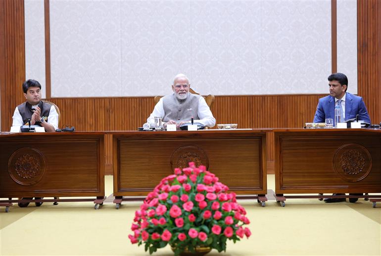 प्रधानमंत्री श्री नरेन्द्र मोदी ने 6 अक्टूबर 2026 को नई दिल्ली स्थित सेवा तीर्थ में ग्लोबल सिस्टम फॉर मोबाइल कम्युनिकेशंस एसोसिएशन (GSMA) के बोर्ड सदस्यों के साथ संवाद किया।
