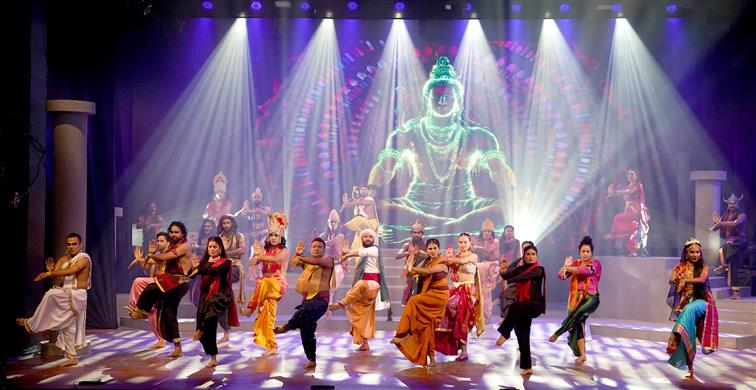 12 अक्टूबर, 2026 को नई दिल्ली स्थित राष्ट्रीय नाट्य विद्यालय (एनएसडी) में आयोजित ब्रिक्स थिएटर फेस्टिवल–2026 के उद्घाटन समारोह में कला एवं सांस्कृतिक प्रस्तुतियों की झलकियां। इस दौरान केंद्रीय संस्कृति एवं पर्यटन मंत्री श्री गजेंद्र सिंह शेखावत ने मुख्य अतिथि के रूप में शिरकत की।


