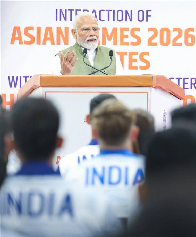 प्रधानमंत्री श्री नरेन्द्र मोदी 15 अक्टूबर, 2026 को नई दिल्ली में एशियाई खेल 2026 में शामिल भारतीय दल के सम्मान समारोह को संबोधित करते हुए।


