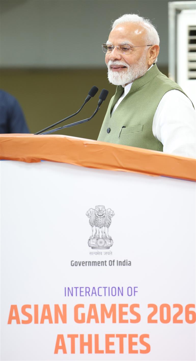 प्रधानमंत्री श्री नरेन्द्र मोदी 15 अक्टूबर, 2026 को नई दिल्ली में एशियाई खेल 2026 में शामिल भारतीय दल के सम्मान समारोह को संबोधित करते हुए।


