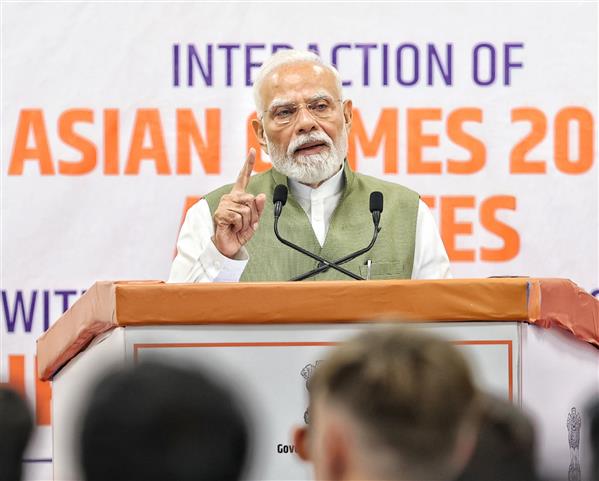 प्रधानमंत्री श्री नरेन्द्र मोदी 15 अक्टूबर, 2026 को नई दिल्ली में एशियाई खेल 2026 में शामिल भारतीय दल के सम्मान समारोह को संबोधित करते हुए।


