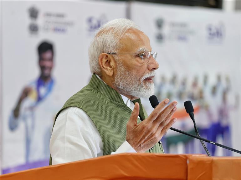प्रधानमंत्री श्री नरेन्द्र मोदी 15 अक्टूबर, 2026 को नई दिल्ली में एशियाई खेल 2026 में शामिल भारतीय दल के सम्मान समारोह को संबोधित करते हुए।


