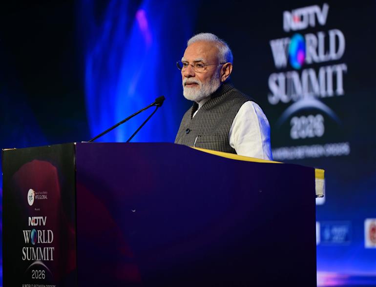 प्रधानमंत्री श्री नरेन्द्र मोदी 22 अक्टूबर, 2026 को नई दिल्ली में एनडीटीवी वर्ल्ड समिट-2026 को संबोधित करते हुए।