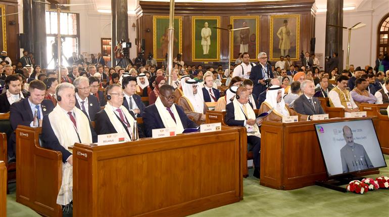लोकसभा अध्यक्ष श्री ओम बिरला 26 अक्टूबर, 2026 को नई दिल्ली स्थित संसद भवन में 12वें ब्रिक्स संसदीय फोरम 2026 के उद्घाटन सत्र को संबोधित करते हुए।