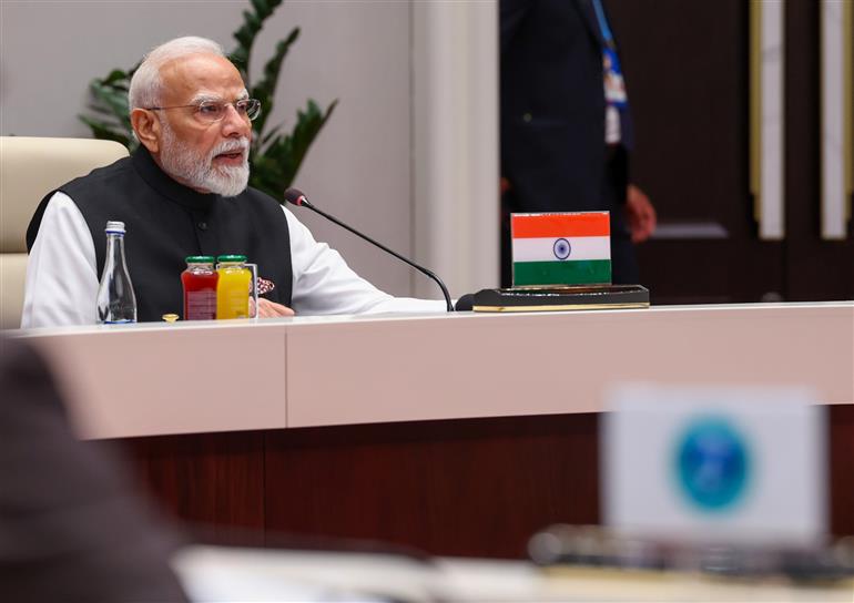 प्रधानमंत्री श्री नरेन्द्र मोदी ने 1 सितंबर, 2026 को किर्गिस्तान के बिश्केक में 26वें एससीओ शिखर सम्मेलन में शिरकत की।