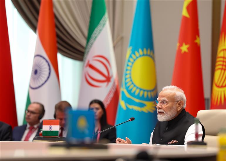 प्रधानमंत्री श्री नरेन्द्र मोदी ने 1 सितंबर, 2026 को किर्गिस्तान के बिश्केक में 26वें एससीओ शिखर सम्मेलन में शिरकत की।