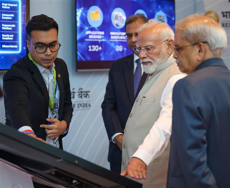 प्रधानमंत्री श्री नरेन्द्र मोदी ने 8 सितंबर, 2026 को महाराष्ट्र के मुंबई में ग्लोबल फिनटेक फेस्ट 2026 में लगी प्रदर्शनी का अवलोकन किया और प्रदर्शकों के साथ संवाद किया।