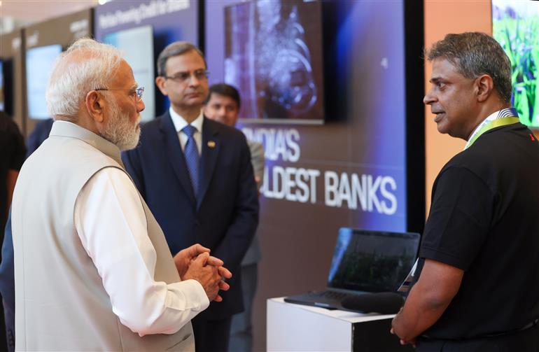प्रधानमंत्री श्री नरेन्द्र मोदी ने 8 सितंबर, 2026 को महाराष्ट्र के मुंबई में ग्लोबल फिनटेक फेस्ट 2026 में लगी प्रदर्शनी का अवलोकन किया और प्रदर्शकों के साथ संवाद किया।