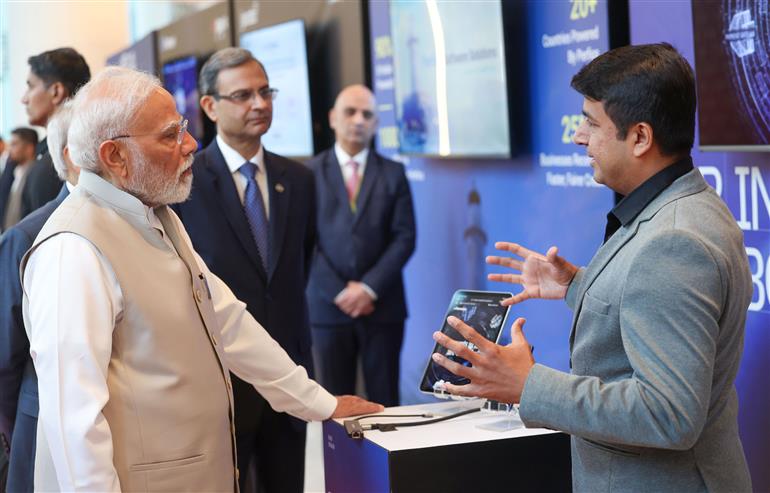 प्रधानमंत्री श्री नरेन्द्र मोदी ने 8 सितंबर, 2026 को महाराष्ट्र के मुंबई में ग्लोबल फिनटेक फेस्ट 2026 में लगी प्रदर्शनी का अवलोकन किया और प्रदर्शकों के साथ संवाद किया।