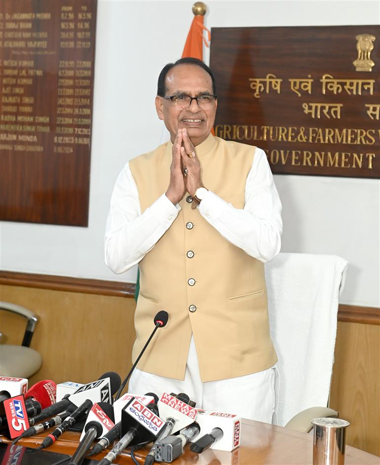 केंद्रीय कृषि एवं किसान कल्याण तथा ग्रामीण विकास मंत्री श्री शिवराज सिंह चौहान ने 10 सितंबर, 2026 को नई दिल्ली स्थित कृषि भवन में मीडिया से बातचीत की।