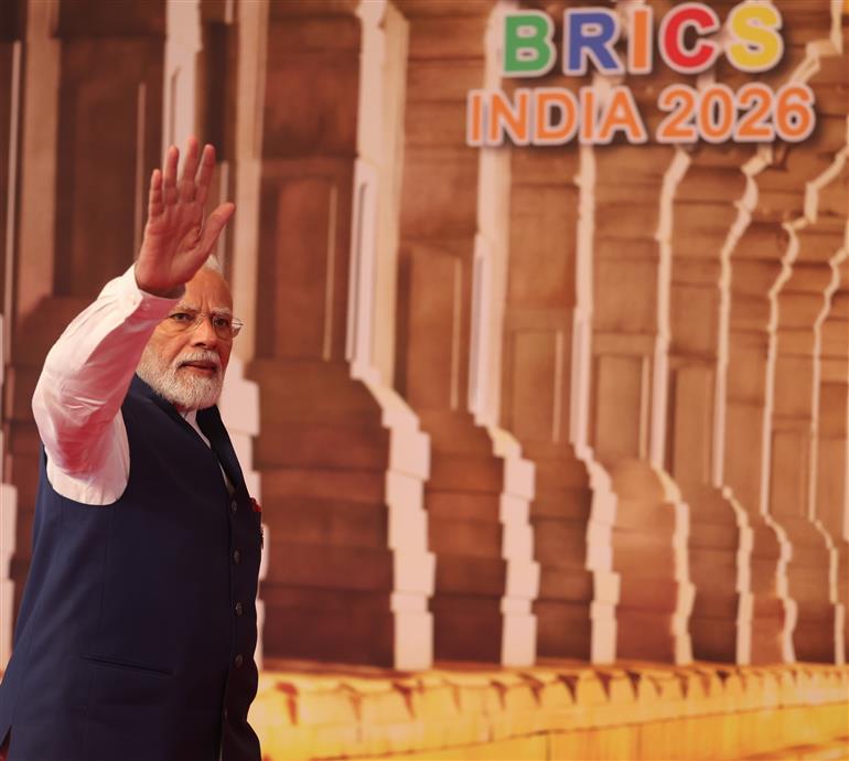 प्रधानमंत्री श्री नरेन्द्र मोदी 13 सितंबर, 2026 को नई दिल्ली स्थित भारत मंडपम में आयोजित 18वें ब्रिक्स शिखर सम्मेलन में भाग लेने के लिए पहुंचे।