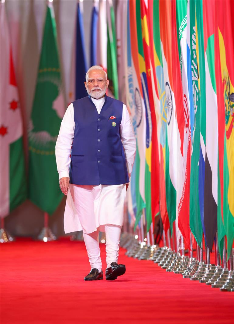 प्रधानमंत्री श्री नरेन्द्र मोदी 13 सितंबर, 2026 को नई दिल्ली स्थित भारत मंडपम में आयोजित 18वें ब्रिक्स शिखर सम्मेलन में भाग लेने के लिए पहुंचे।