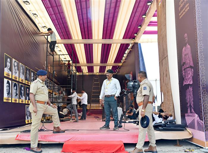 21 सितंबर, 2026 को गुजरात के एकता नगर (केवड़िया) में 72वें राष्ट्रीय फिल्म पुरस्कार समारोह की तैयारियों की झलकियां। 
