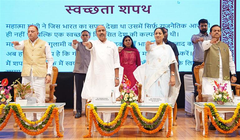 The Union Minister for Social Justice and Empowerment, Dr. Virendra Kumar administering the NMBA (Nasha Mukt Bharat Abhiyaan) pledge towards creating a drug-free society and a drug-free India during the Safai-Mitra Suraksha Evam Samman Shivir with the theme “Samman Safai Mitron Ka, Sankalp Swachh Bharat Ka” under the Swachhata Hi Seva 2026 Campaign, in New Delhi on September 30, 2026.