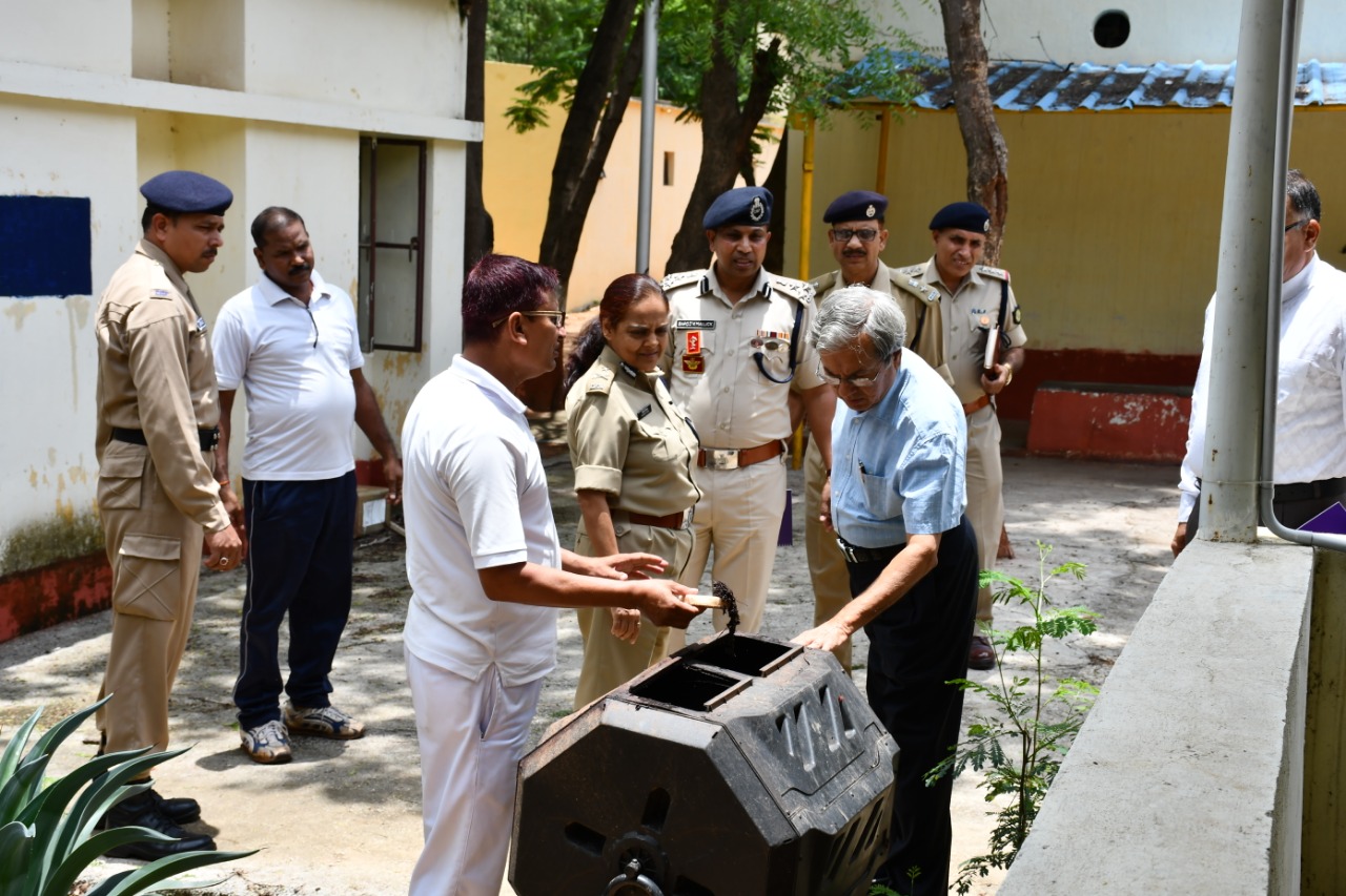 Press Release photo