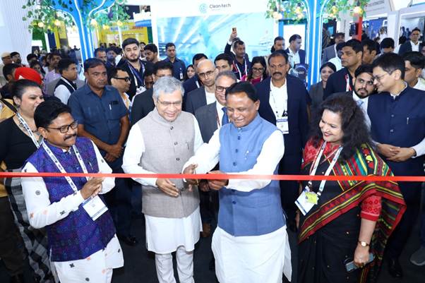 Union Minister Ashwini Vaishnaw and Odisha CM Mohan Charan Majhi Inaugurate Odisha Pavilion