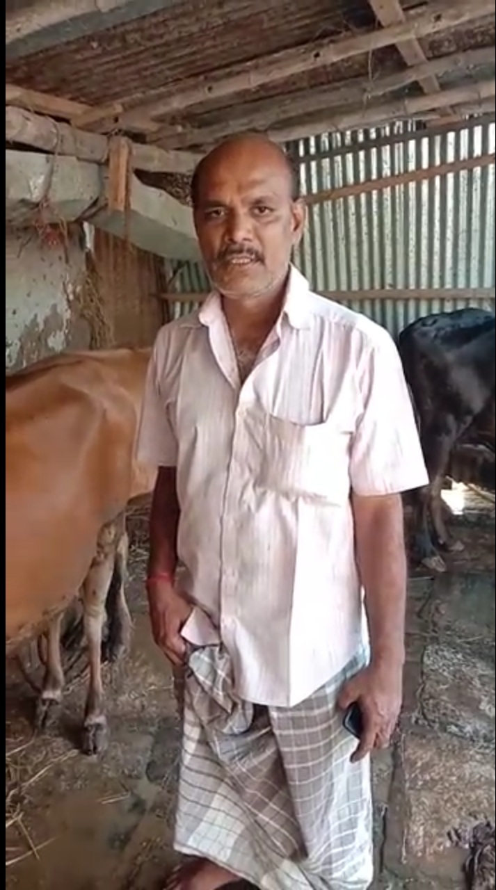 integrated farming system : diversifying farm income with animal husbandry