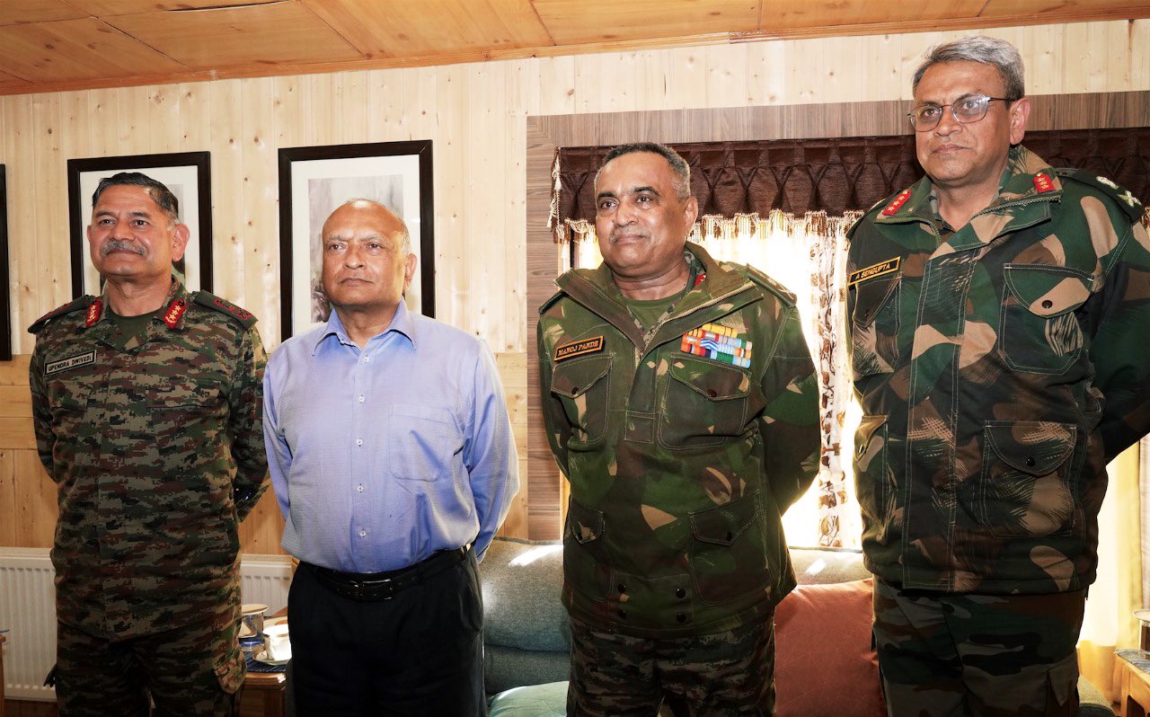 CHIEF OF ARMY STAFF VISITS LADAKH
