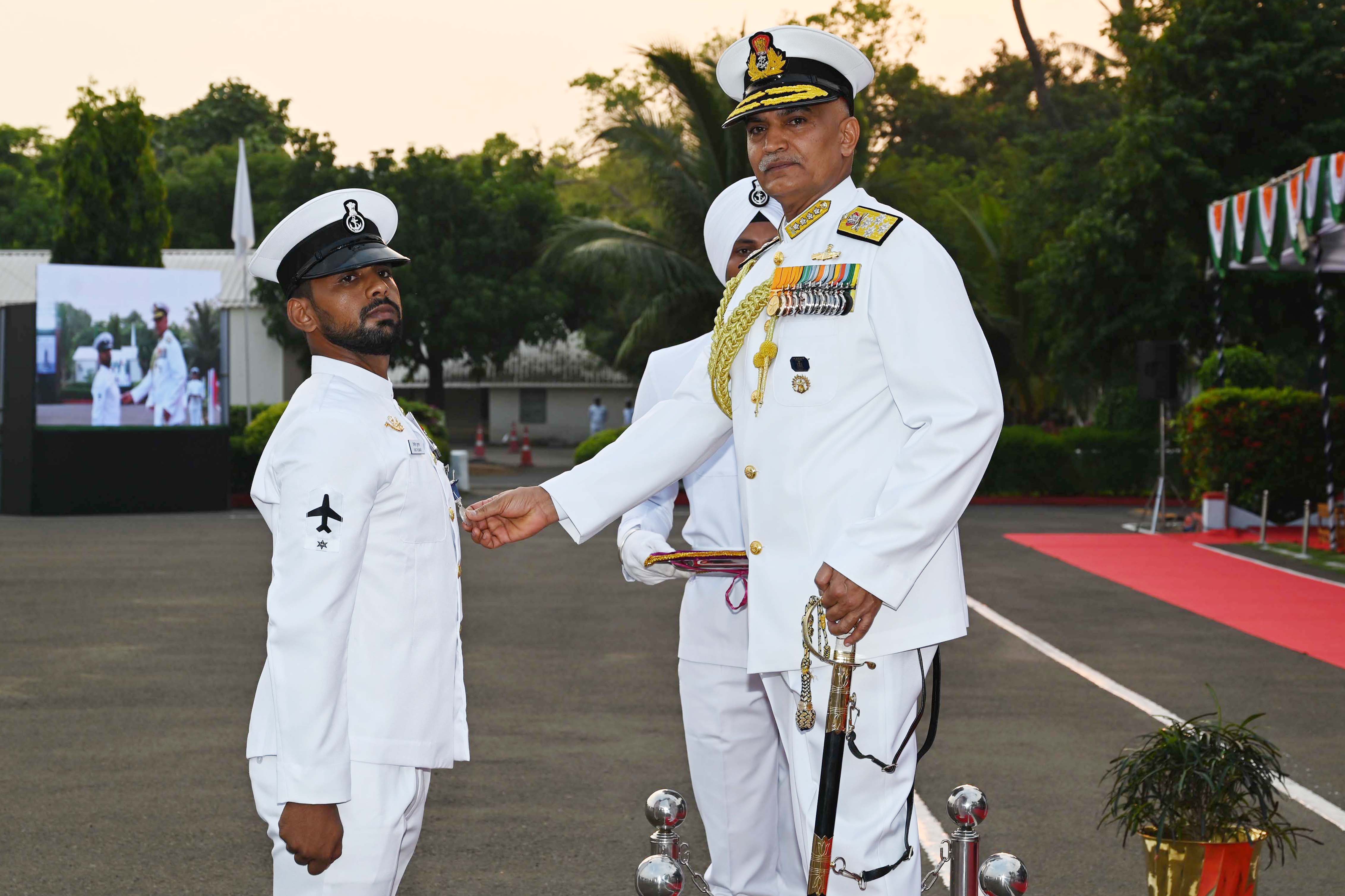 Indian Navy - #BridgesofFriendship #HarKaamDeshKeNaam The... | Facebook