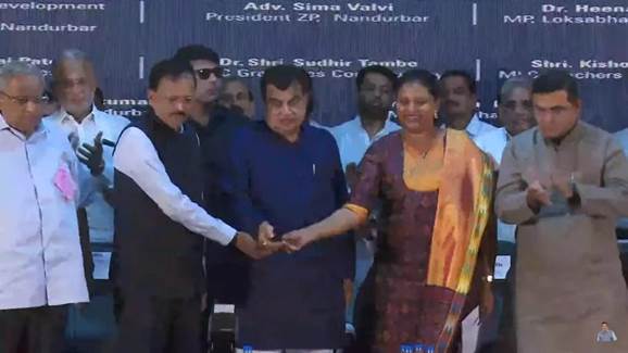 Shri Nitin Gadkari inaugurates and lays foundation stones for 2 National highways projects worth Rs 1,791.46 crore in Dhule,Maharashtra