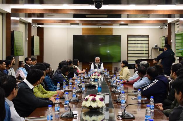 Union Minister Shri Parshottam Rupala interacted with Group ‘B’ and ‘C’ officials of the Ministry of Fisheries, Animal Husbandry and Dairying yesterday at New Delhi yesterday