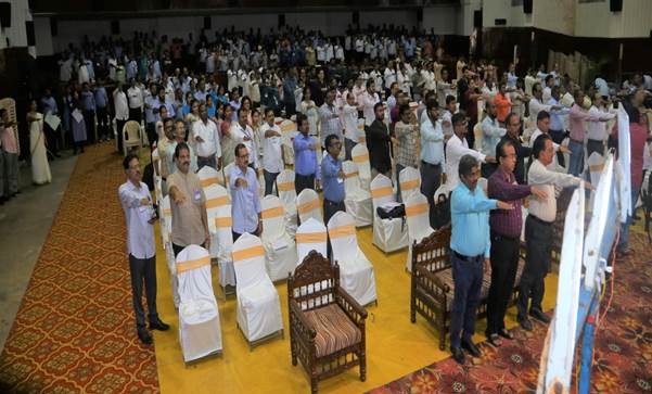 Swachhta Pledge by the delegates.jpg