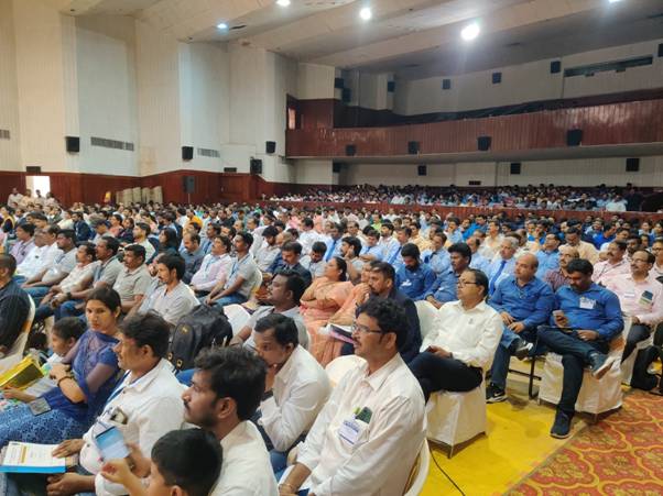 Large number of delegates at the CCQC 2024 convention at RINL.jpg