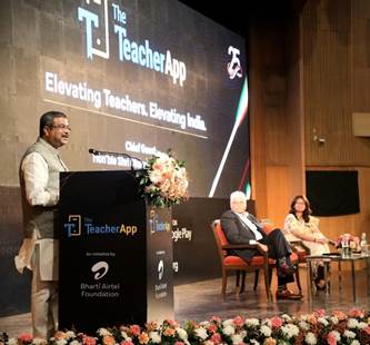 Shri Dharmendra Pradhan unveils "The TeacherApp"