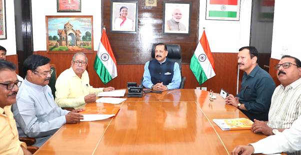 Jitendra Singh Meets Delegation Of Postal Employees, Union Representatives