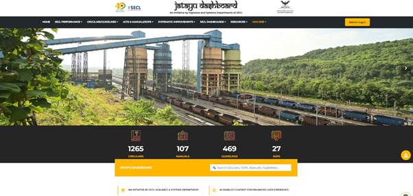 A train on a train trackDescription automatically generated