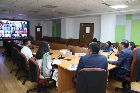 image002UR3M एनएचआरसी, भारत का दो सप्ताह का ऑनलाइन अल्पकालिक इंटर्नशिप कार्यक्रम - नवंबर 2025 से शुरू